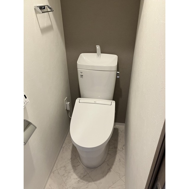 トイレ　落ち着いたトイレです