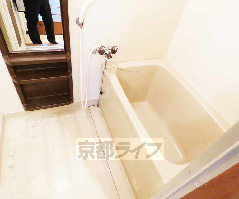 バス・シャワールーム　広いお風呂です。