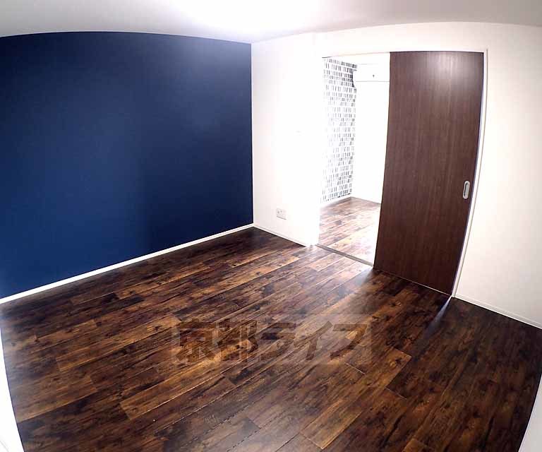 居室・リビング　フローリングもクロスもとてもオシャレです。