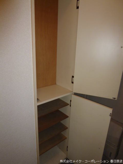 玄関　写真は同型タイプ