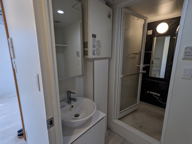 洗面設備　広い洗面スペース