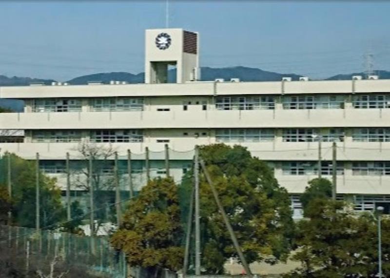 小学校　吹田市立北山田小学校（小学校）まで654m