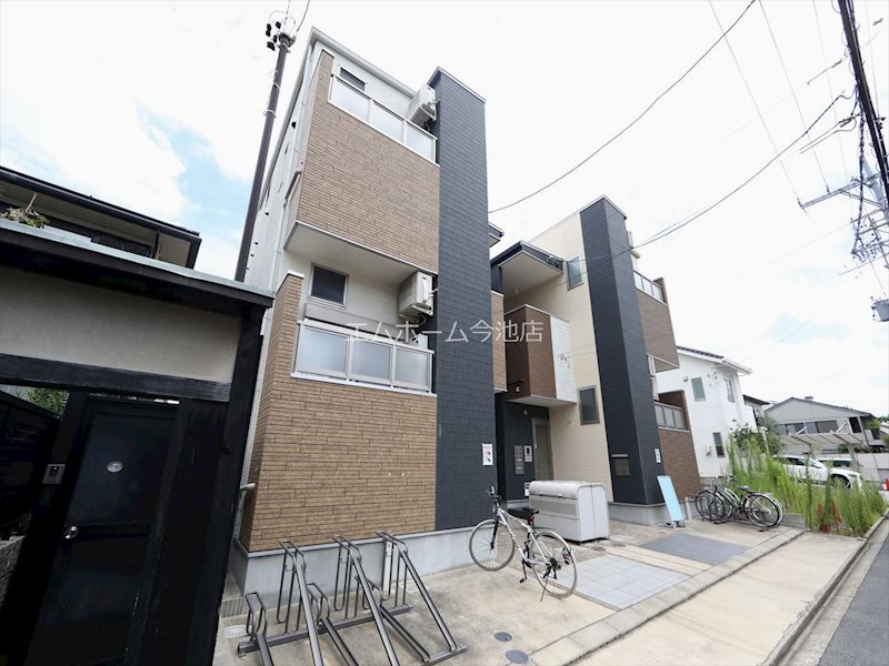 建物外観　外観　オートロック　TVモニター付インターホン完備