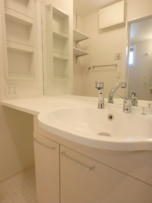 洗面設備　図面と現状に相違がある場合には現状を優先