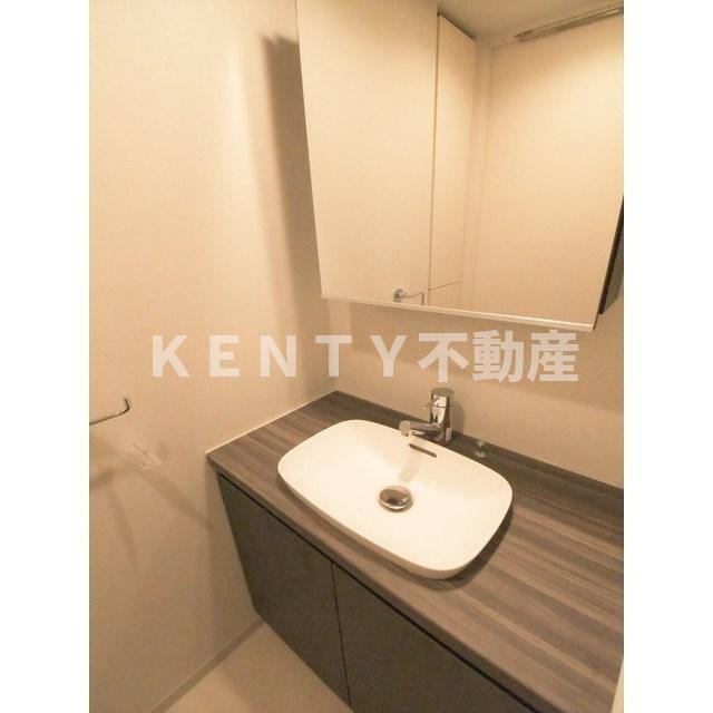 洗面設備　スペースが確保できる洗面所です