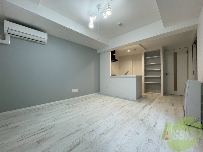 居室・リビング　エアコン付きで快適なリビングになっております！