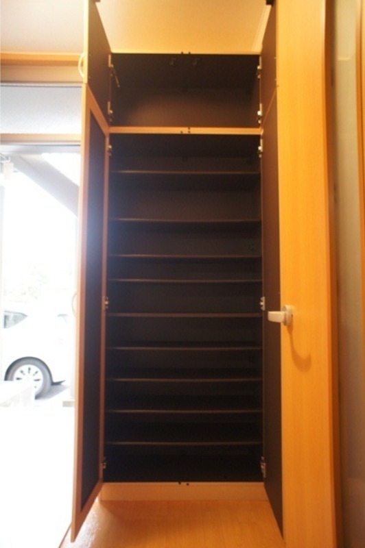 玄関　図面と現状に相違がある場合には現状を優先