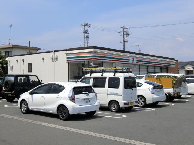 コンビニ　セブンイレブン（コンビニ）まで443m