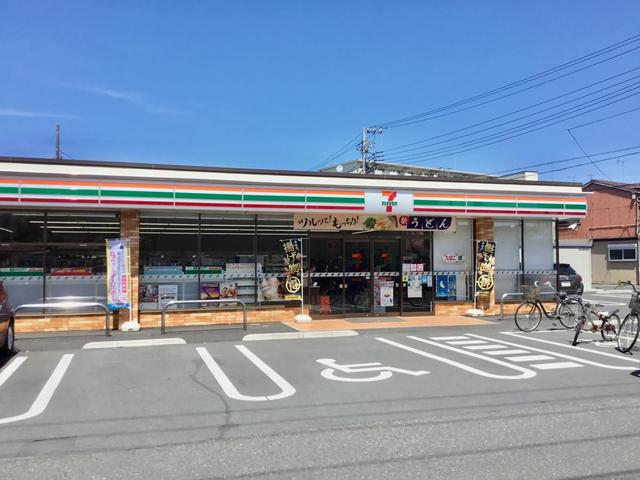コンビニ　セブンイレブン足立江北3丁目店（コンビニ）まで607m