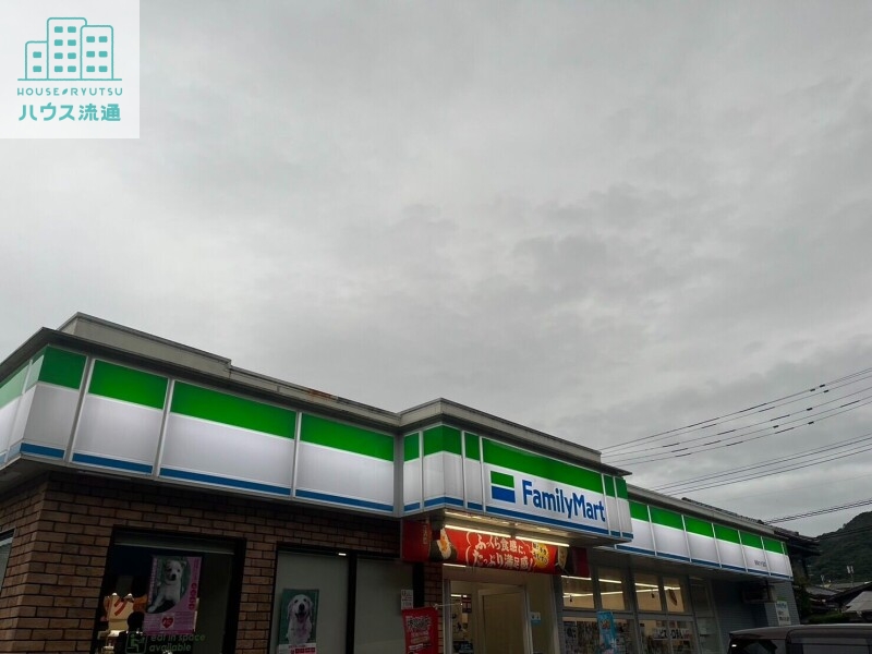 コンビニ　ファミリーマート長崎かき道店（コンビニ）まで419m