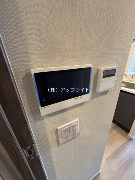 セキュリティ　モニター付インターホン