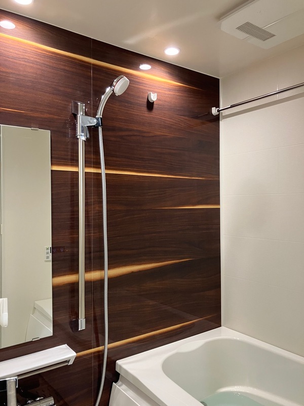 バス・シャワールーム