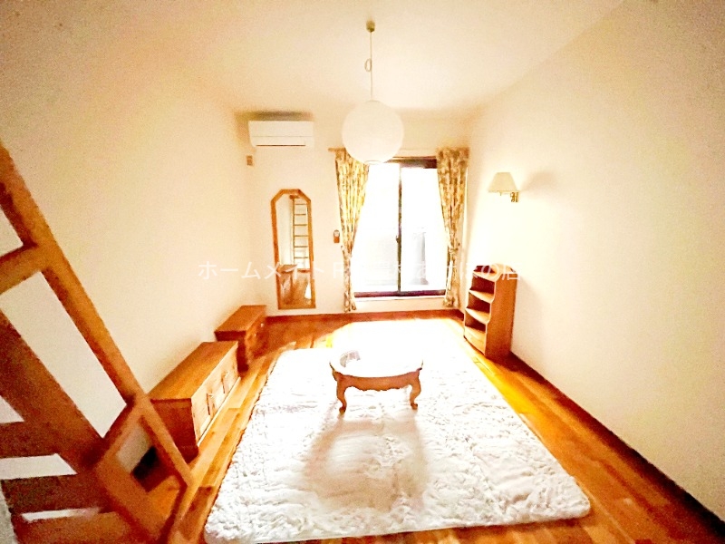 居室・リビング　同型別部屋写真