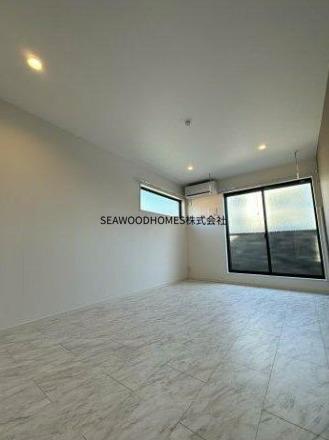 居室・リビング　柱がなく家具が置きやすい。センスが光る部屋。