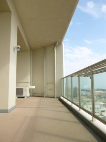 バルコニー　奥行きがあり開放的な“ラナイ”※2019年3月撮影