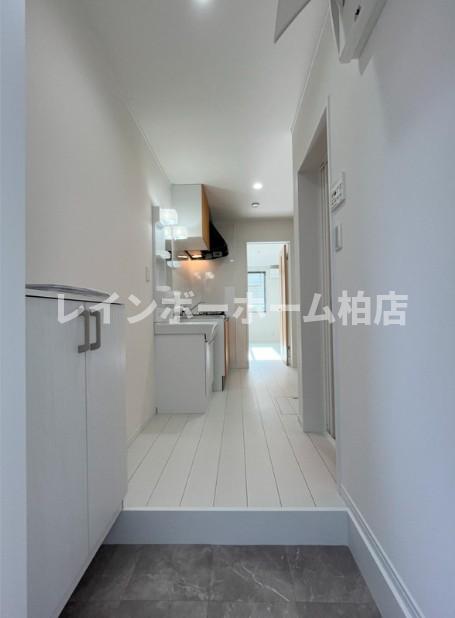 キッチン　コンパクトなキッチンで掃除もラクラク