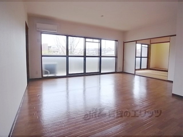 居室・リビング　洋室