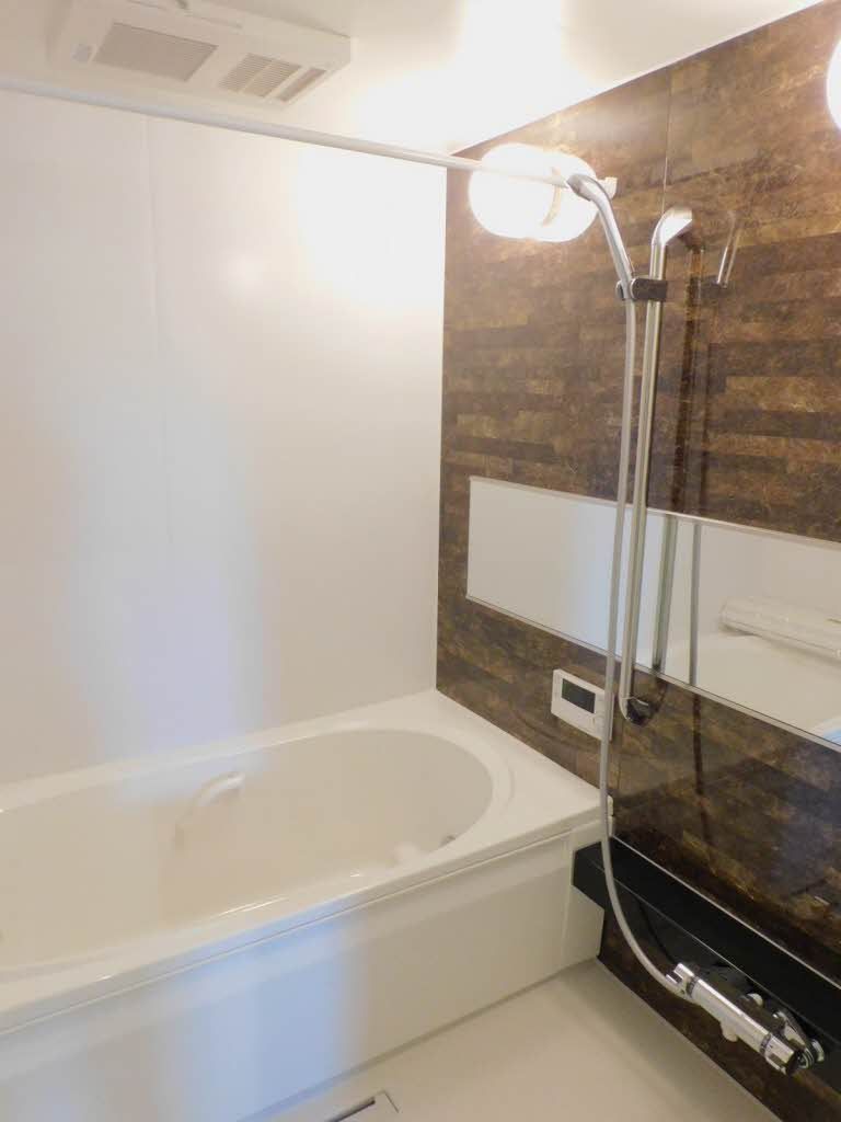 バス・シャワールーム　浴室