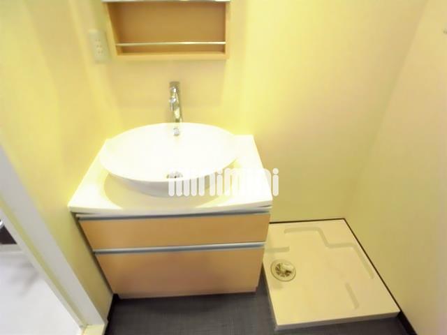 洗面設備　オシャレな洗面台