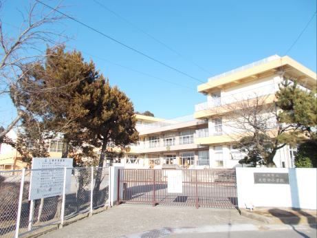 小学校　大岩田小学校（小学校）まで900m