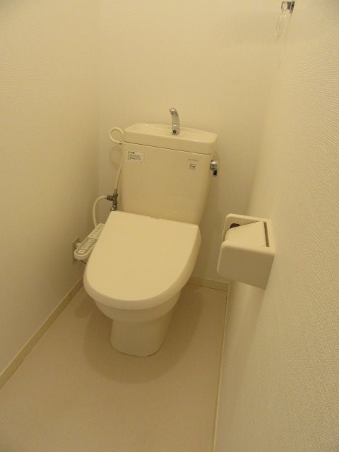 トイレ　※写真は別部屋のものです。