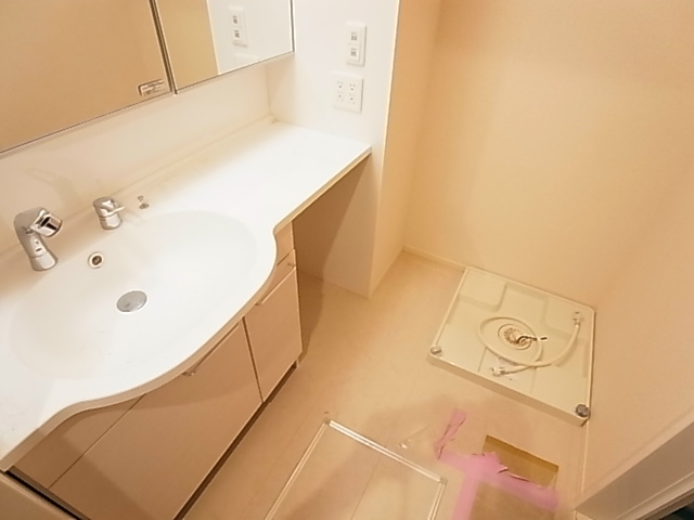 洗面設備　同仕様別部屋