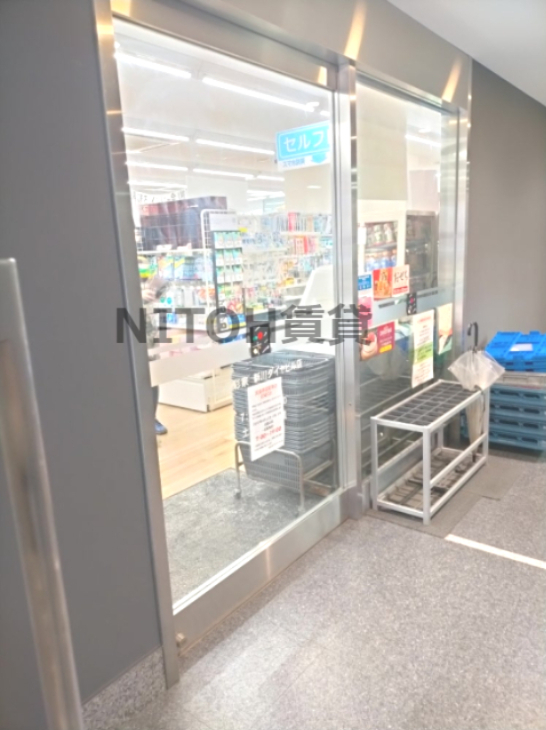 コンビニ　生活彩家 新川ダイヤビル店（コンビニ）まで190m