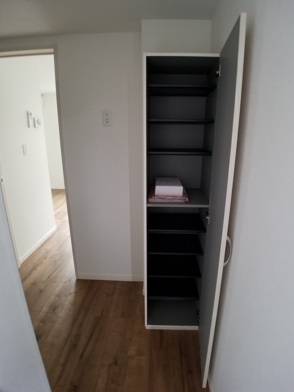 玄関　シューズボックス※同シリーズ物件の写真になります