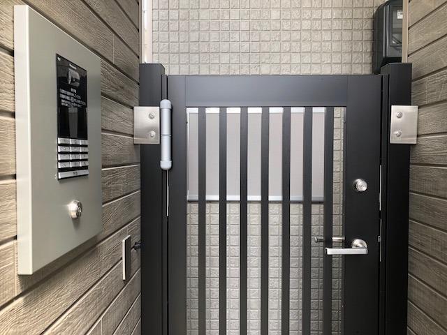 エントランス　オートロック※同シリーズ物件の写真になります