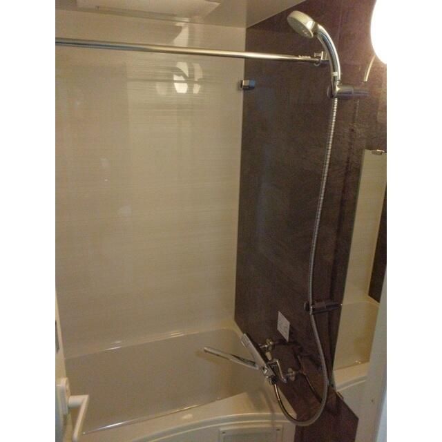 バス・シャワールーム　お風呂です