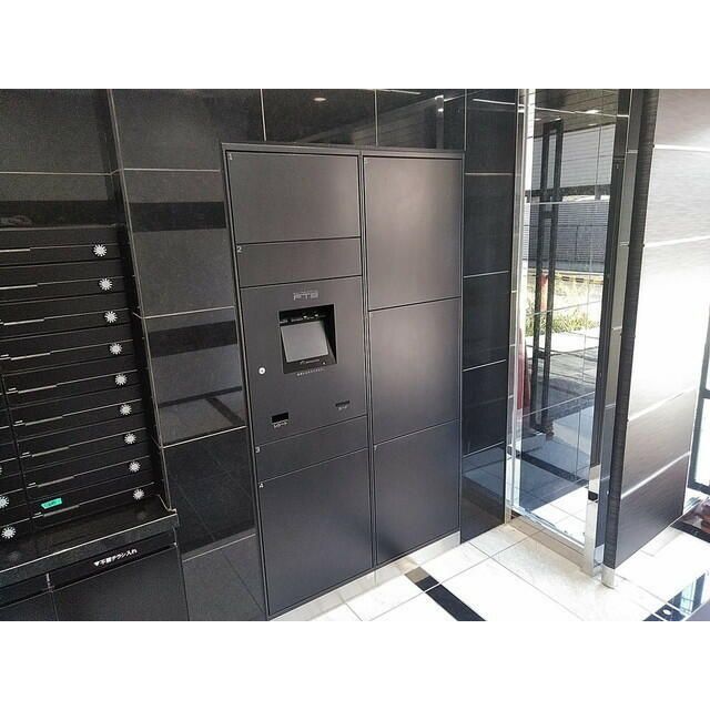 エントランス　清潔なエントランスです