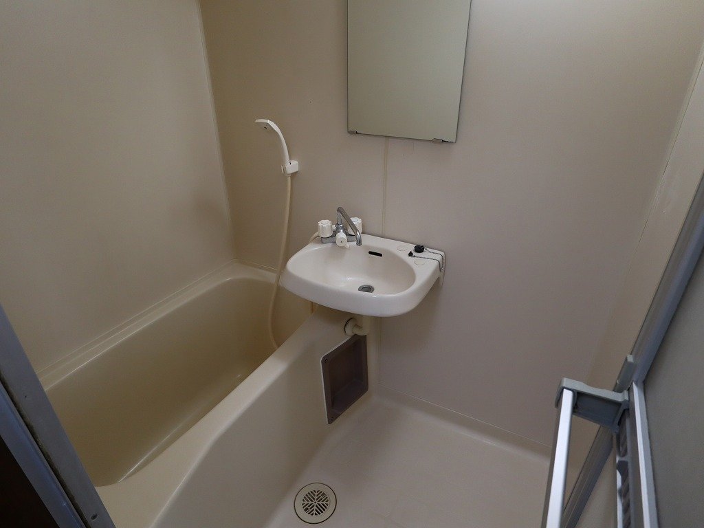 バス・シャワールーム　２点ユニットバス