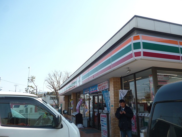 コンビニ　セブンイレブン（コンビニ）まで70m