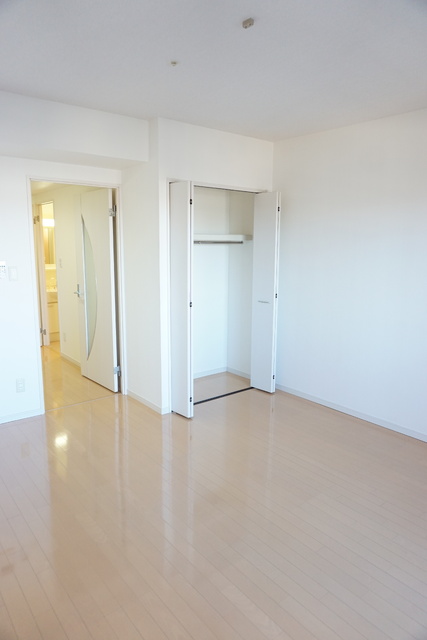 その他部屋・スペース　★洋室９．３帖です★※同タイプ参考写真