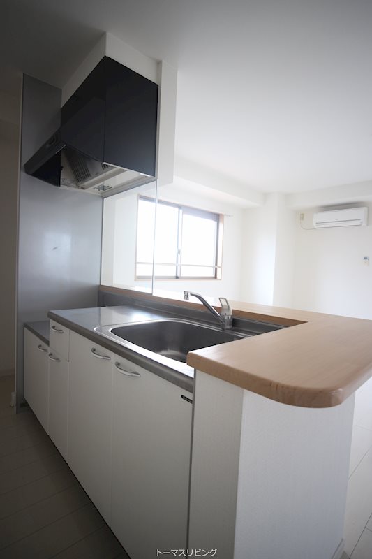 キッチン　※同じ物件の別号室の写真です。ご参考下さい