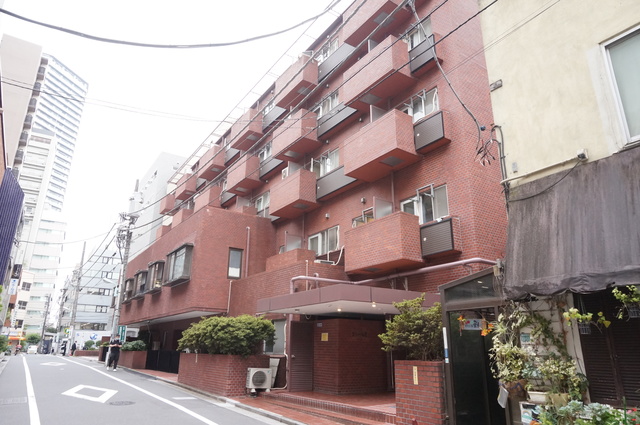 建物外観　人気の鉄筋コンクリート造！マンションタイプのご紹介です♪