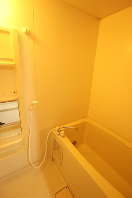 バス・シャワールーム　シャワー付バスルーム