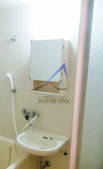 洗面設備　洗面台です。