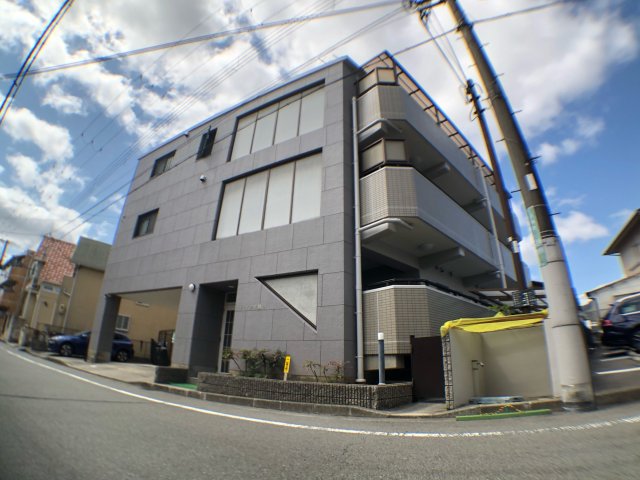 建物外観　防犯カメラ設置済み！