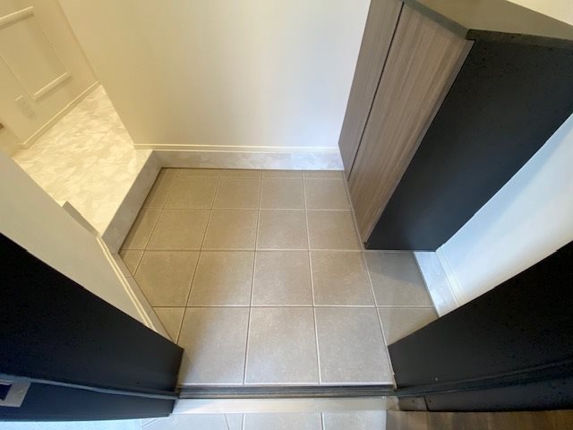 玄関　※参考写真