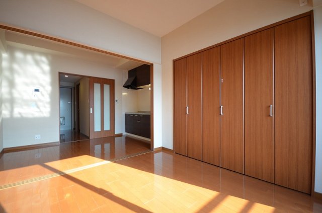 居室・リビング　別号室の写真です