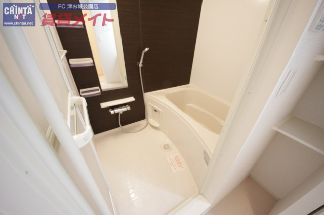 バス・シャワールーム　同タイプの部屋写真です。