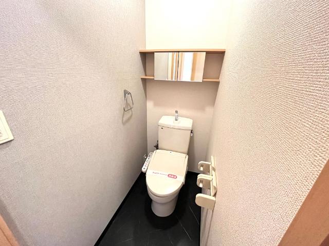トイレ　シンプルで使いやすいトイレです
