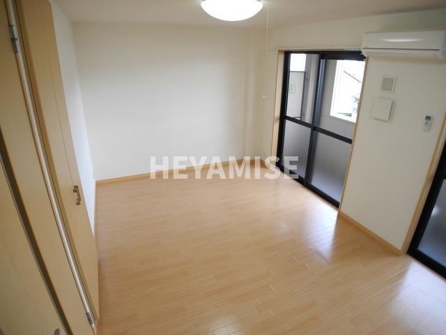 居室・リビング　※室内画像は別部屋のもの