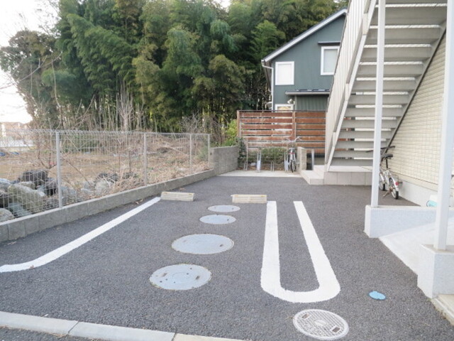 駐車場　駐車場