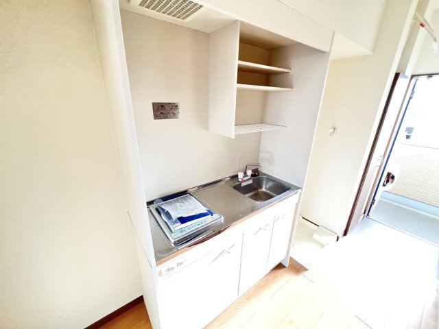 キッチン　※別部屋参考写真