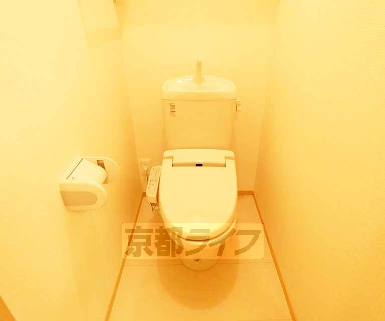 トイレ　ウォシュレットトイレになっております。