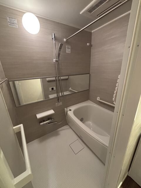 バス・シャワールーム　第１５宮廷マンション