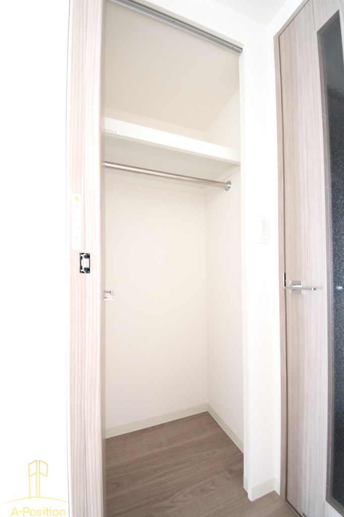 収納　プレサンス谷町九丁目駅前