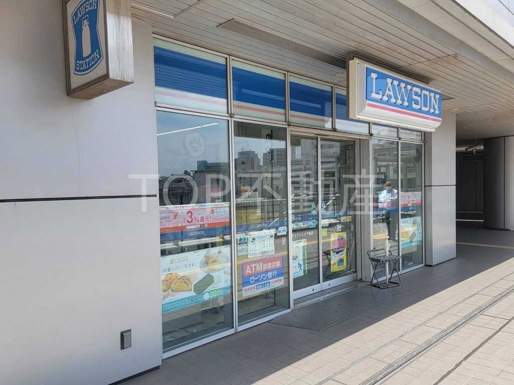 コンビニ　ローソンウェストリオ千葉店（コンビニ）まで730m